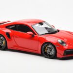 Porsche 911 992 Turbo S Sport Design Raudonas Minichamps 1:18 - image 6 of 8