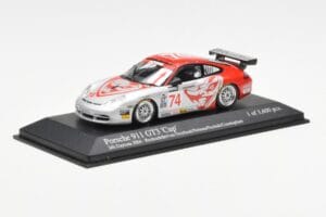 Porsche 911 996 GT3 RSR Flying Lizard #74 M. Rockenfeller / D. Cunningham / S. Neiman / J. Pechnik / J. Van Overbeek Rolex 24 - nuotrauka 2 iš 4