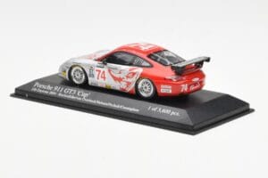 Porsche 911 996 GT3 RSR Flying Lizard #74 M. Rockenfeller / D. Cunningham / S. Neiman / J. Pechnik / J. Van Overbeek Rolex 24 - nuotrauka 3 iš 4