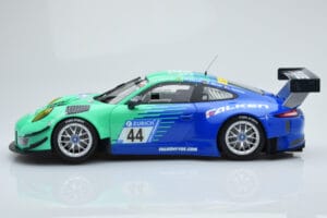 Porsche 911 GT3 R Falken Motorsports #44 M. Ragginger / J. Bergmeister / M. Werner / L. Vanthoor 24 Hours of Nurburgring 2017 - nuotrauka 3 iš 6