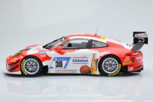 Porsche 911 GT3 R Frikadelli Racing Team #30 M. Muller / M. Arnold / F. Henzler / M. Campbell 24 Hours of Nurburgring 2018 Mi - nuotrauka 3 iš 6