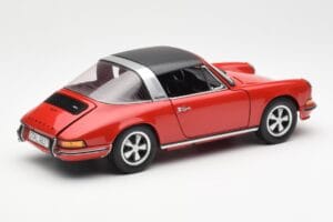 Porsche 911 Targa S Raudonas Schuco 1:18 450036200 Metalas - nuotrauka 4 iš 9