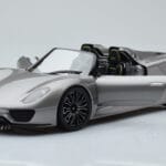 Porsche 918 Spyder Prototipas Pilkas Metalinis Minichamps 1:18 - image 2 of 7