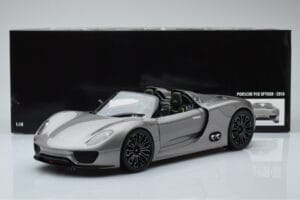 Porsche 918 Spyder Prototipas Pilkas Metalinis Minichamps 1:18 110060030 Metalas - nuotrauka 7 iš 7