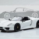 Porsche 918 Spyder Weissach Package Baltas Su Juodais Ratais Minichamps 1:18 - image 9 of 9