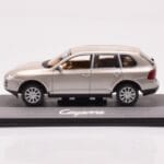 Porsche Cayenne 9PA Smėlinė Minichamps 1:43