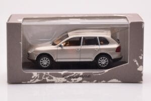 Porsche Cayenne 9PA Smėlinė Minichamps 1:43 WAPC2000513 Metalas - nuotrauka 4 iš 4