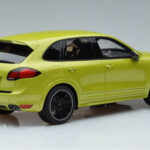Porsche Cayenne GTS 92A Peridot Žalias GT Spirit 1:18 - image 2 of 6