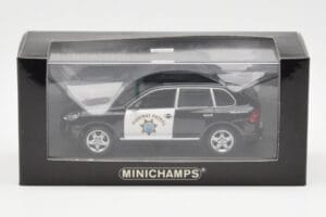 Porsche Cayenne 9PA Highway Patrol Minichamps 1:43 400066291 Metalas - nuotrauka 4 iš 4