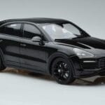 Porsche Cayenne E3 S Coupe Minichamps 1:18 187673 Metalas - image 4 of 6