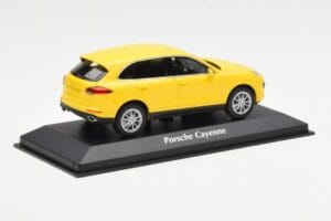 Porsche Cayenne 92A Geltonas MaxiChamps 1:43 940063201 Metalas - nuotrauka 2 iš 4