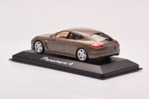 Porsche Panamera 970 4 Smėlio Metalinis Minichamps 1:43 WAP02000319 Metalas - nuotrauka 3 iš 4