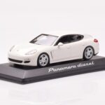 Porsche Panamera 970 Diesel Carrara Baltas Minichamps 1:43 - image 2 of 4