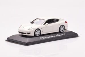 Porsche Panamera 970 Diesel Carrara Baltas Minichamps 1:43 WAP0200090C Metalas - nuotrauka 2 iš 4