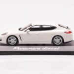 Porsche Panamera 970 Diesel Carrara Baltas Minichamps 1:43