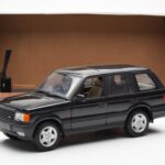 Range Rover P38 4.6 HSE Juodas Metalinis AUTOart 1:18 - image 2 of 9
