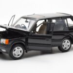Range Rover P38 4.6 HSE Juodas Metalinis AUTOart 1:18 - image 9 of 9