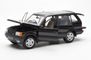 Range Rover P38 4.6 HSE Juodas Metalinis AUTOart 1:18 70017 Metalas - nuotrauka 9 iš 9