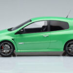 Renault Clio 3 RS Žalias Otto 1:18 - image 3 of 6