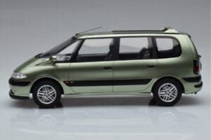 Renault Espace 3 Žalias Otto 1:18 OT430 Derva - nuotrauka 3 iš 6