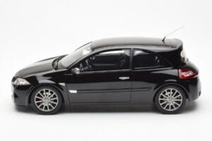 Renault Megane 2 RS Phase 2 Juodas Otto 1:18 OT1054 Derva - nuotrauka 3 iš 6