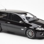 Renault Megane 2 RS Phase 2 Juodas Otto 1:18 - image 4 of 6