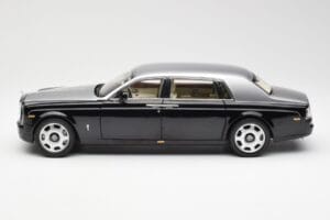 Rolls-Royce Phantom VII EWB Juodas ir Sidabrinis Kyosho 1:18 08841BKS Metalas - nuotrauka 4 iš 8