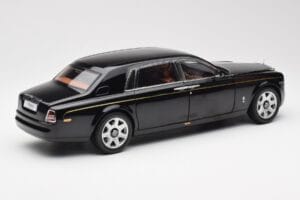Rolls-Royce Phantom VII EWB Diamond Juodas Kyosho 1:18 08841DBK2 Metalas - nuotrauka 3 iš 8