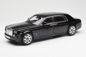 Rolls-Royce Phantom VII EWB Diamond Juodas Kyosho 1:18