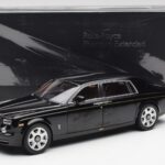 Rolls-Royce Phantom VII EWB Diamond Juodas Kyosho 1:18 - image 8 of 8