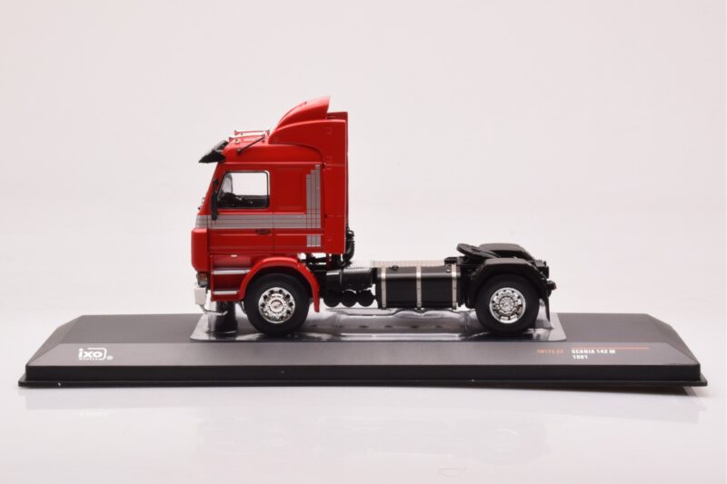 Scania 142 M Raudonas IXO 1:43