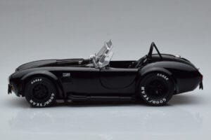Shelby Cobra 427 S/C Juodas Kyosho 1:18 08048BK Metalas - nuotrauka 4 iš 9