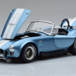 Shelby Cobra 427 S/C Šviesiai Mėlynas Kyosho 1:18 - image 2 of 9