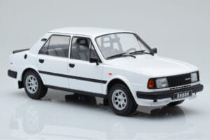 Skoda 130 L Baltas IXO 1:18 18CMC158 Metalas - nuotrauka 4 iš 6