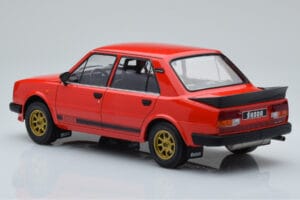 Skoda 130 LR Raudonas IXO 1:18 18CMC159 Metalas - nuotrauka 5 iš 6