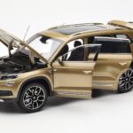 Skoda Kodiaq Auksinis FAW 1:18 - image 2 of 8