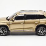 Skoda Kodiaq Auksinis FAW 1:18 - image 4 of 8