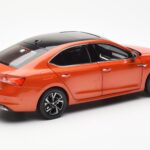 Skoda Octavia Pro Oranžinis FAW 1:18 - image 3 of 8