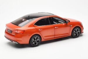 Skoda Octavia Pro Oranžinis FAW 1:18 ZMR000006ORA Metalas - nuotrauka 3 iš 8