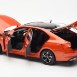 Skoda Octavia Pro Oranžinis FAW 1:18 - image 5 of 8