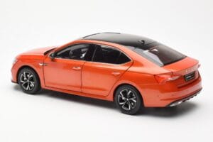 Skoda Octavia Pro Oranžinis FAW 1:18 ZMR000006ORA Metalas - nuotrauka 7 iš 8
