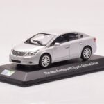 Toyota Avensis T270 Sidabrinis Minichamps 1:43 - image 2 of 4