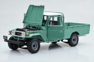 Toyota Land Cruiser 40 4x4 Pickup Žalias Kyosho 1:18 08958FG Metalas - nuotrauka 2 iš 8