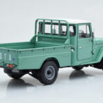 Toyota Land Cruiser 40 4x4 Pickup Žalias Kyosho 1:18 - image 4 of 8