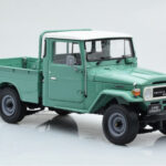 Toyota Land Cruiser 40 4x4 Pickup Žalias Kyosho 1:18 - image 6 of 8