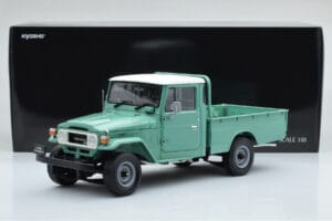 Toyota Land Cruiser 40 4x4 Pickup Žalias Kyosho 1:18 08958FG Metalas - nuotrauka 8 iš 8