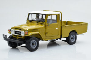Toyota Land Cruiser 40 4x4 Pickup Alyvuogių Kyosho 1:18