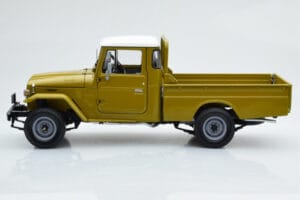 Toyota Land Cruiser 40 4x4 Pickup Alyvuogių Kyosho 1:18 08958K Metalas - nuotrauka 5 iš 8