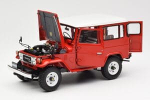 Toyota Land Cruiser FJ40 Van Raudonas Kyosho 1:18 08971R Metalas - nuotrauka 2 iš 8