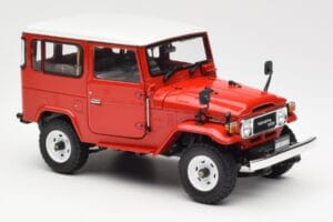 Toyota Land Cruiser FJ40 Van Raudonas Kyosho 1:18 08971R Metalas - nuotrauka 6 iš 8